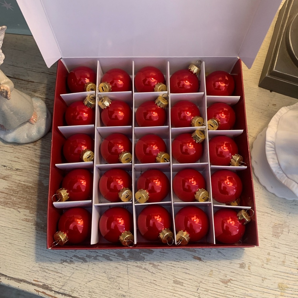 25 pc IKEA VINTERFINT Red Holiday round Christmas tree Ornaments • discontinued! - Picture 17 of 17